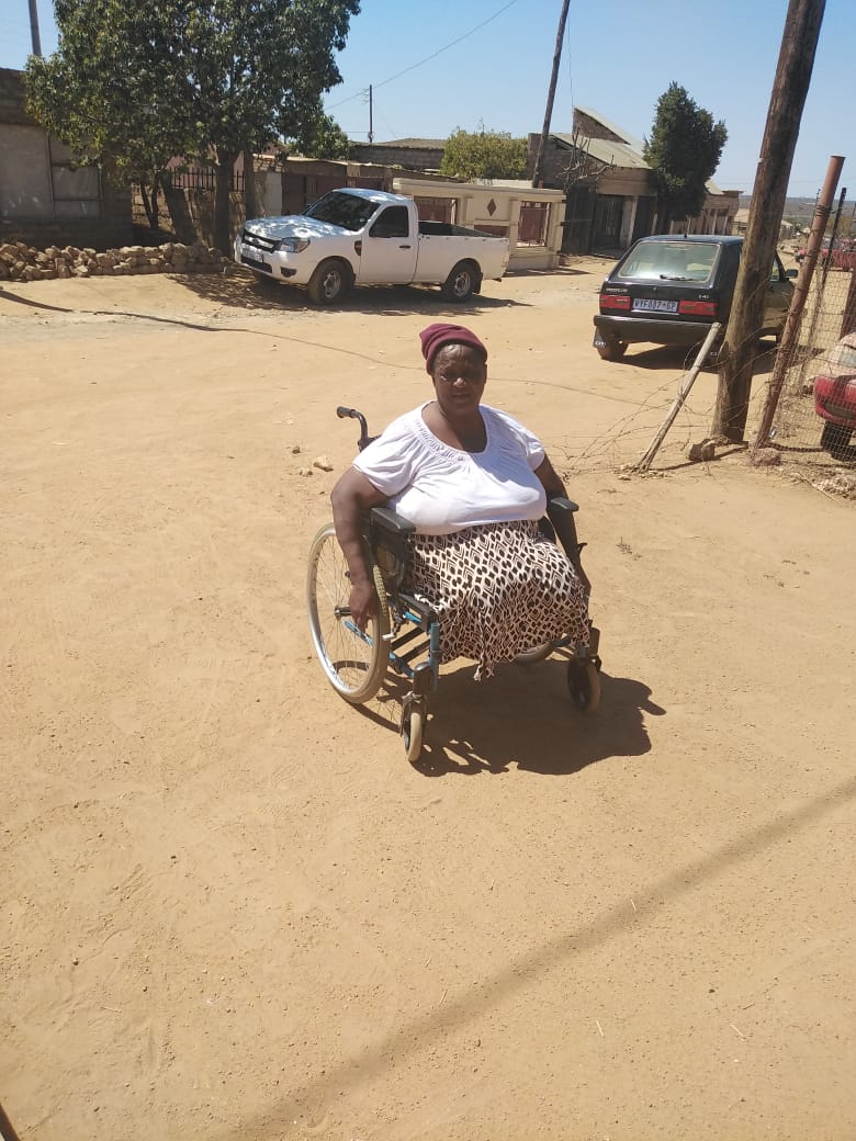 Legless woman abandoned since her husband passed on in 2013