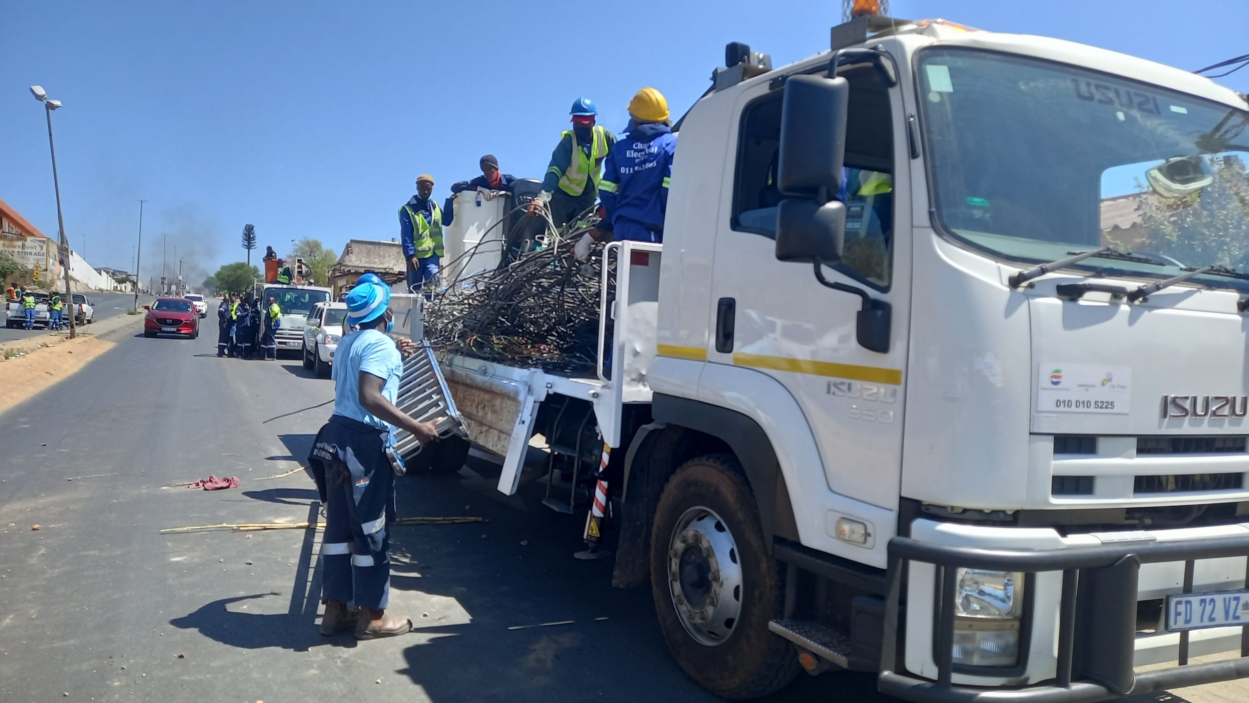 Illegal cables removed by City Power in Alexandra worth R27 million 