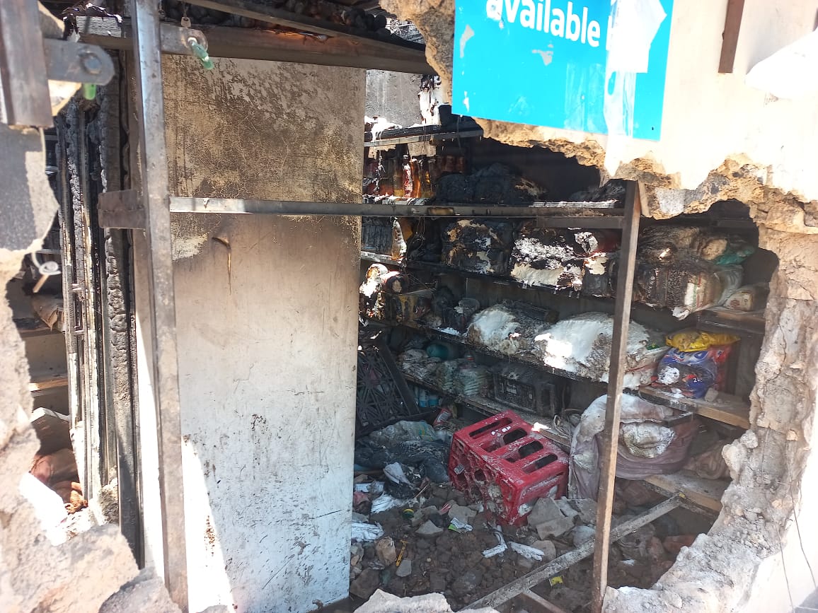 Three people perish in a fire in Alex