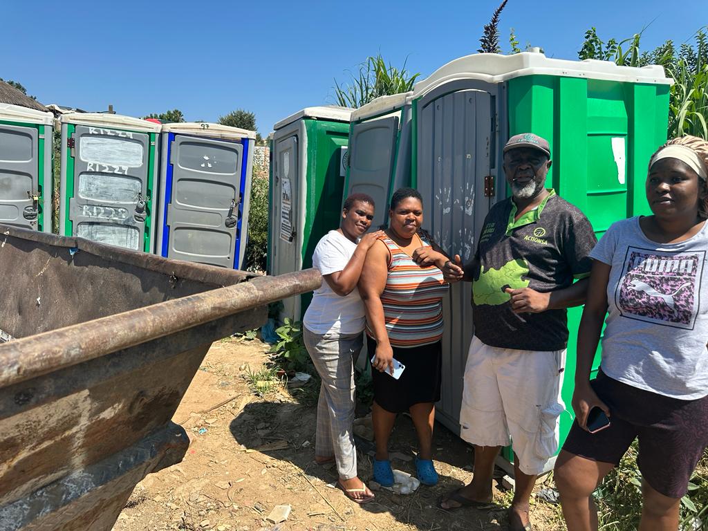 Mayor of Alex deliveres chemical toilet to Setjwetla residents whose toilet was stolen in December