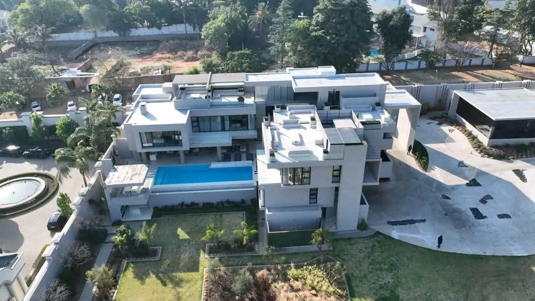 TEMBISA TENDER KING’S EMPIRE FALLS! COURT GRABS MAUMELA’S R326 MILLION LUXURY FORTUNE!
